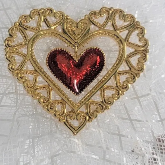 Avon Jewelry - Avon Gold and Red Heart Brooch